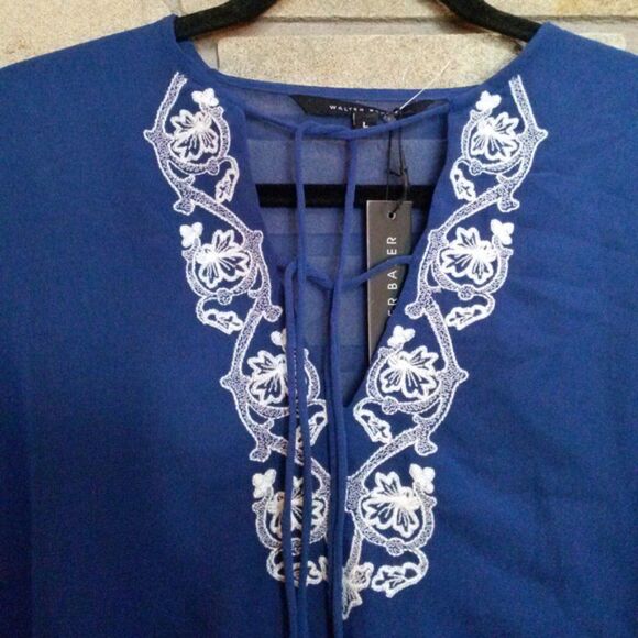 Walter Baker Embroidered Semi Sheer Peasant Top large NWT - Picture 5 of 7